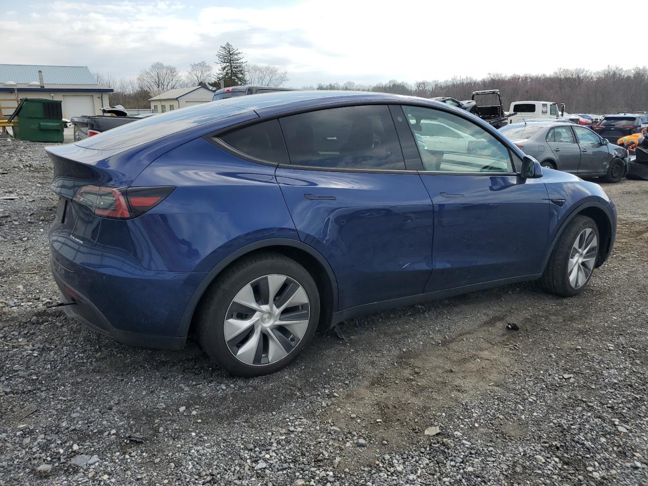 2023 TESLA MODEL Y  VIN:7SAYGDEE6PF704292