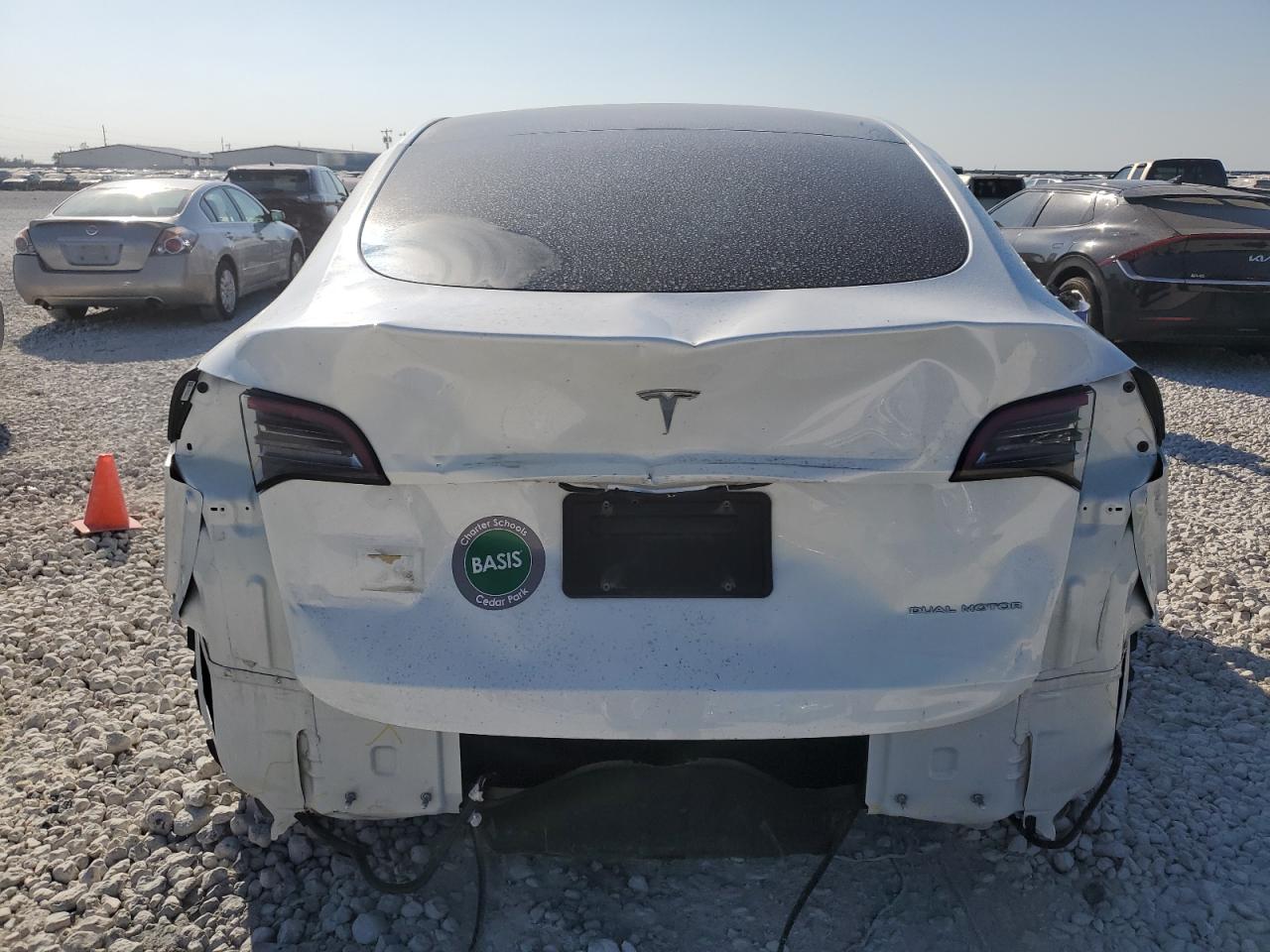 2023 TESLA MODEL Y  VIN:7SAYGDEE8PA122868