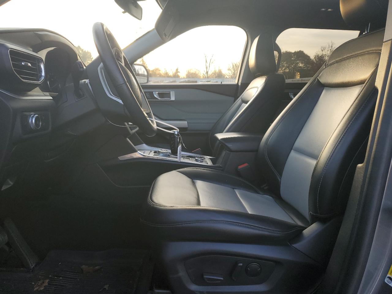2022 FORD EXPLORER XLT VIN:1FMSK8DH2NGB43804