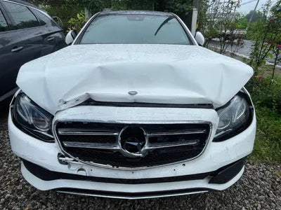 2016 Mercedes-Benz E 300 VIN: