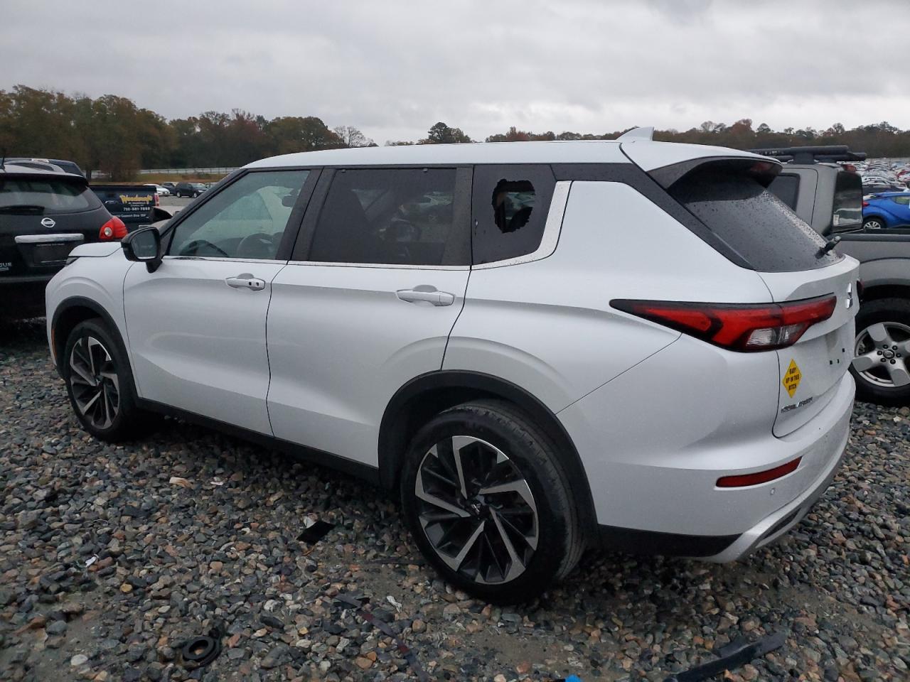 2022 MITSUBISHI OUTLANDER SE VIN:JA4J3UA87NZ014143