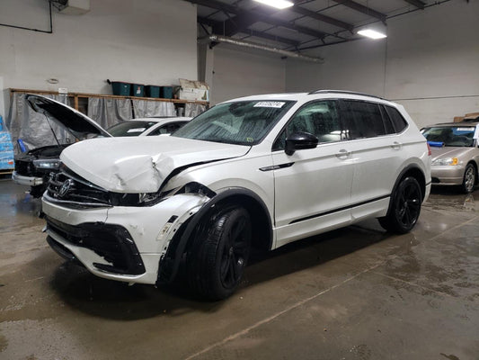 2024 VOLKSWAGEN TIGUAN SE R-LINE BLACK VIN:3VV8B7AX5RM020130
