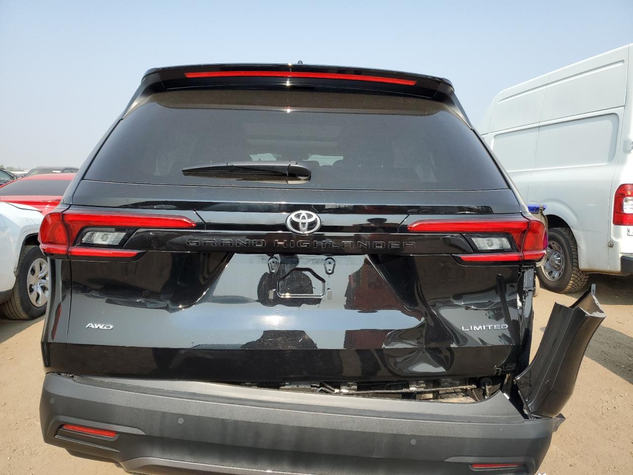 2024 TOYOTA GRAND HIGHLANDER XLE VIN:5TDAAAB50RS023482