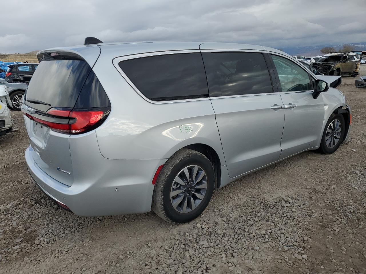 2023 CHRYSLER PACIFICA HYBRID TOURING L VIN:2C4RC1L71PR570764