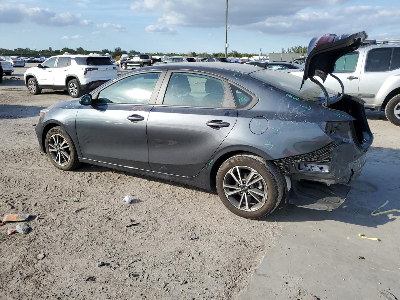 2022 KIA FORTE FE VIN:3KPF24AD7NE452359