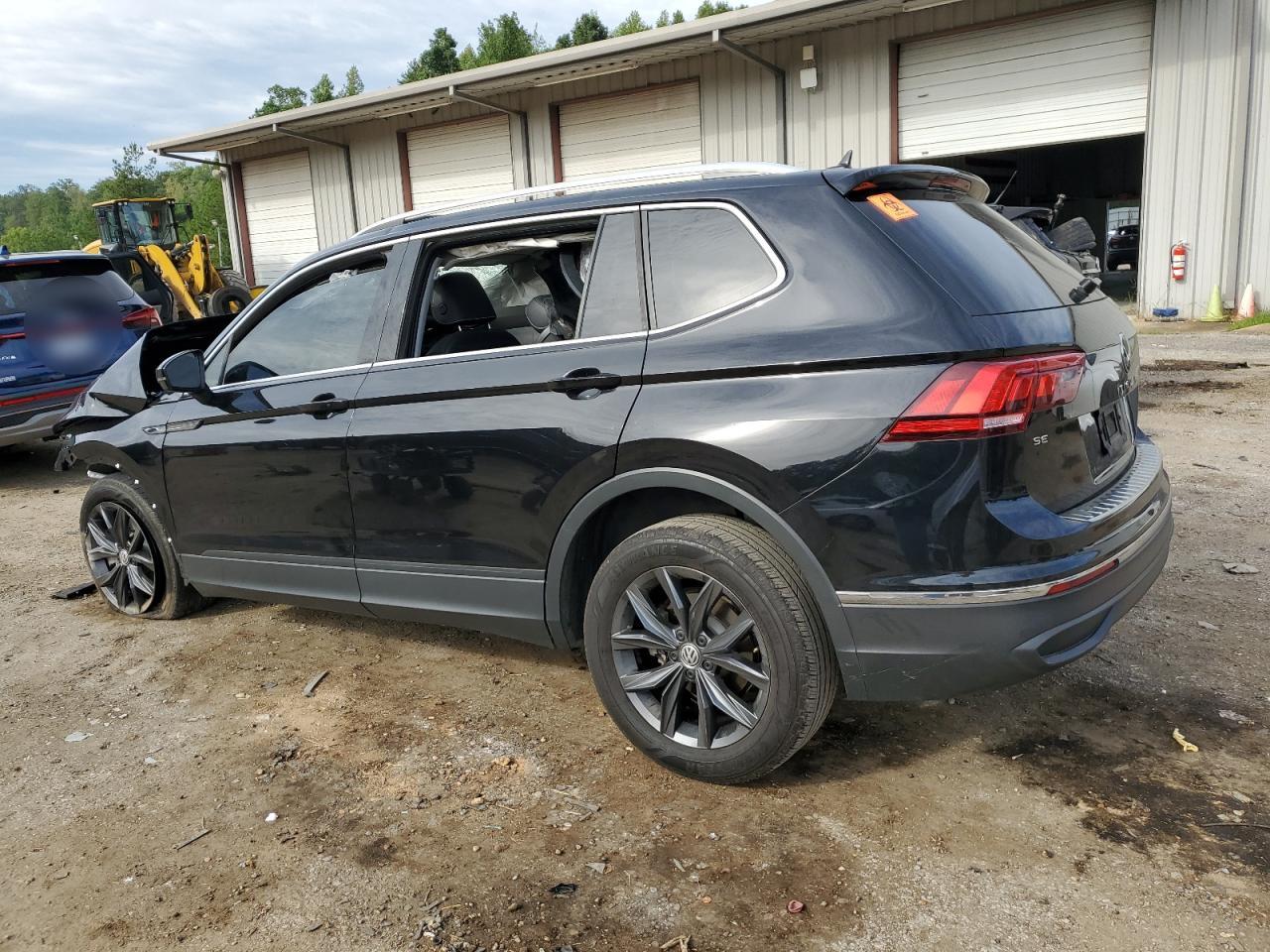 2023 VOLKSWAGEN TIGUAN SE VIN:3VVNB7AX1PM066232