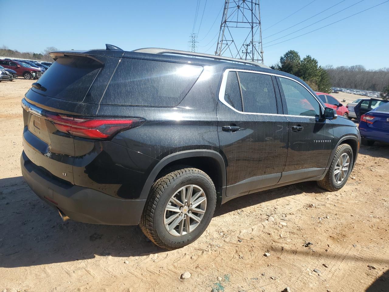 2023 CHEVROLET TRAVERSE LT VIN:1GNEVHKWXPJ282778