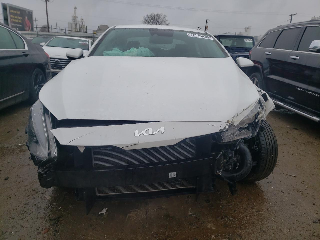 2022 KIA FORTE FE VIN:3KPF24AD4NE503039