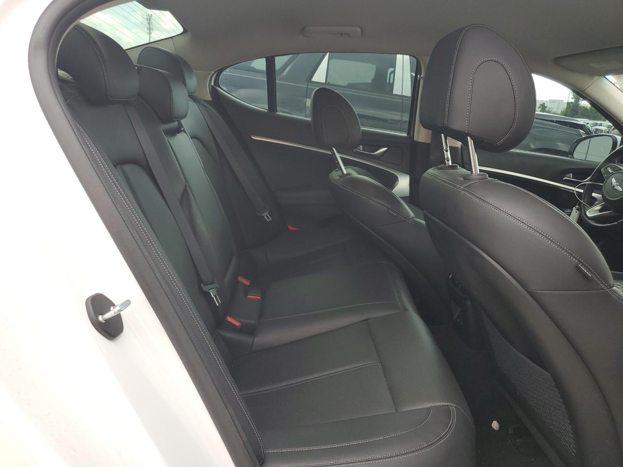 2022 GENESIS G70 BASE VIN:KMTG34TA5NU086926