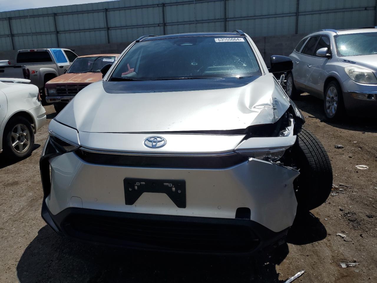 2024 TOYOTA BZ4X XLE VIN:JTMABACA9RA056101