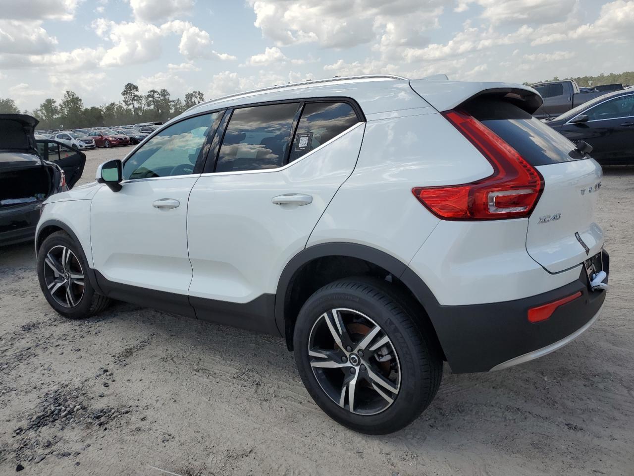 2024 VOLVO XC40 CORE VIN:YV4L12UK8R2304645