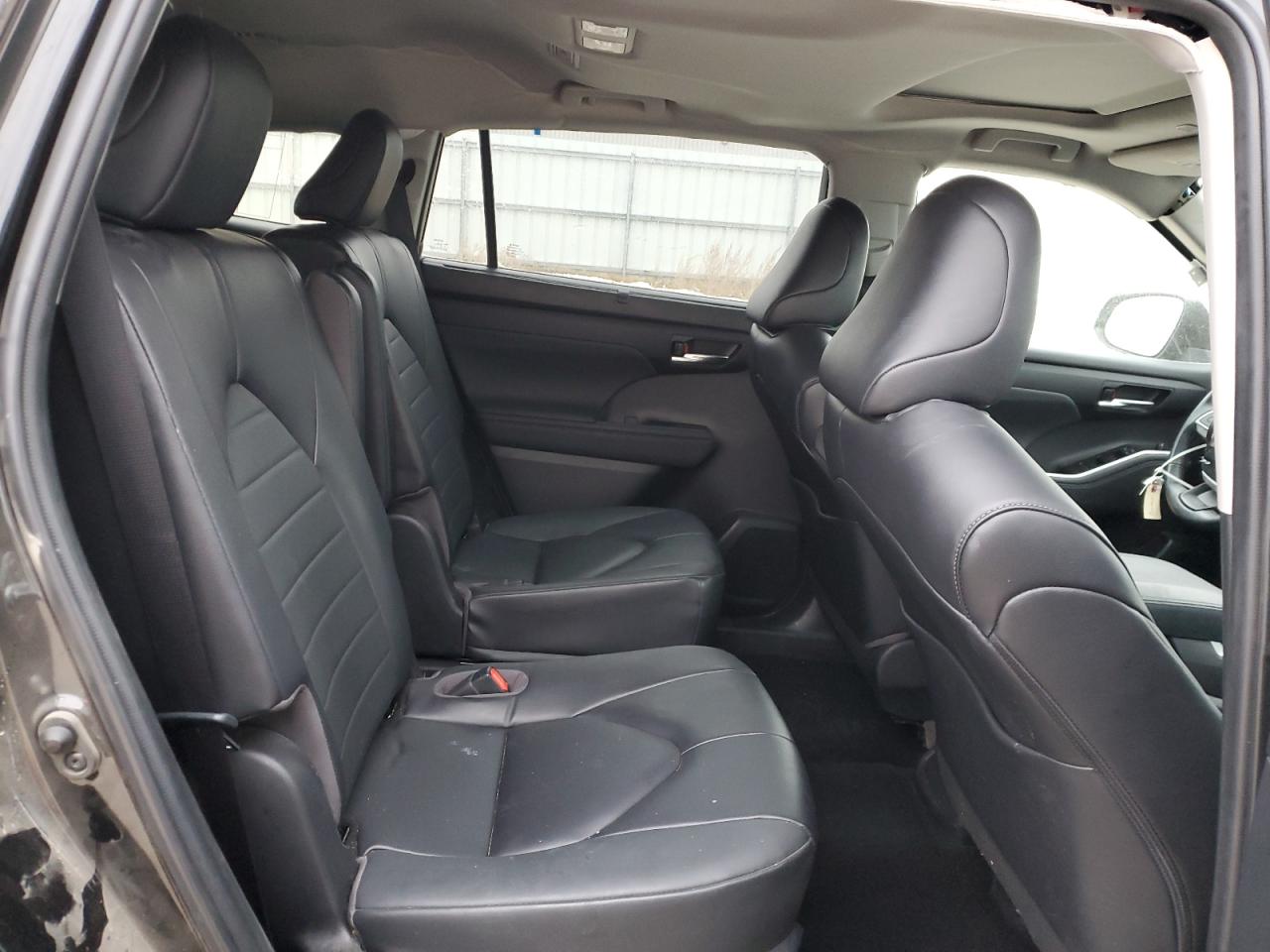 2023 TOYOTA HIGHLANDER L VIN:5TDKDRBH7PS504427