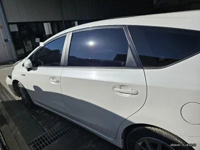 2016 Toyota Prius v VIN: