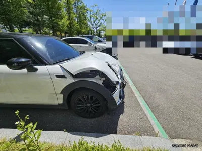 2023 MINI Clubman VIN: