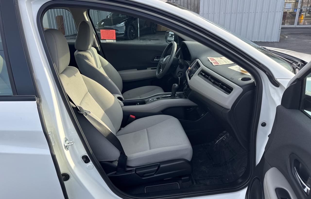 2022 HONDA HR-V LX VIN:3CZRU5H39NM708947