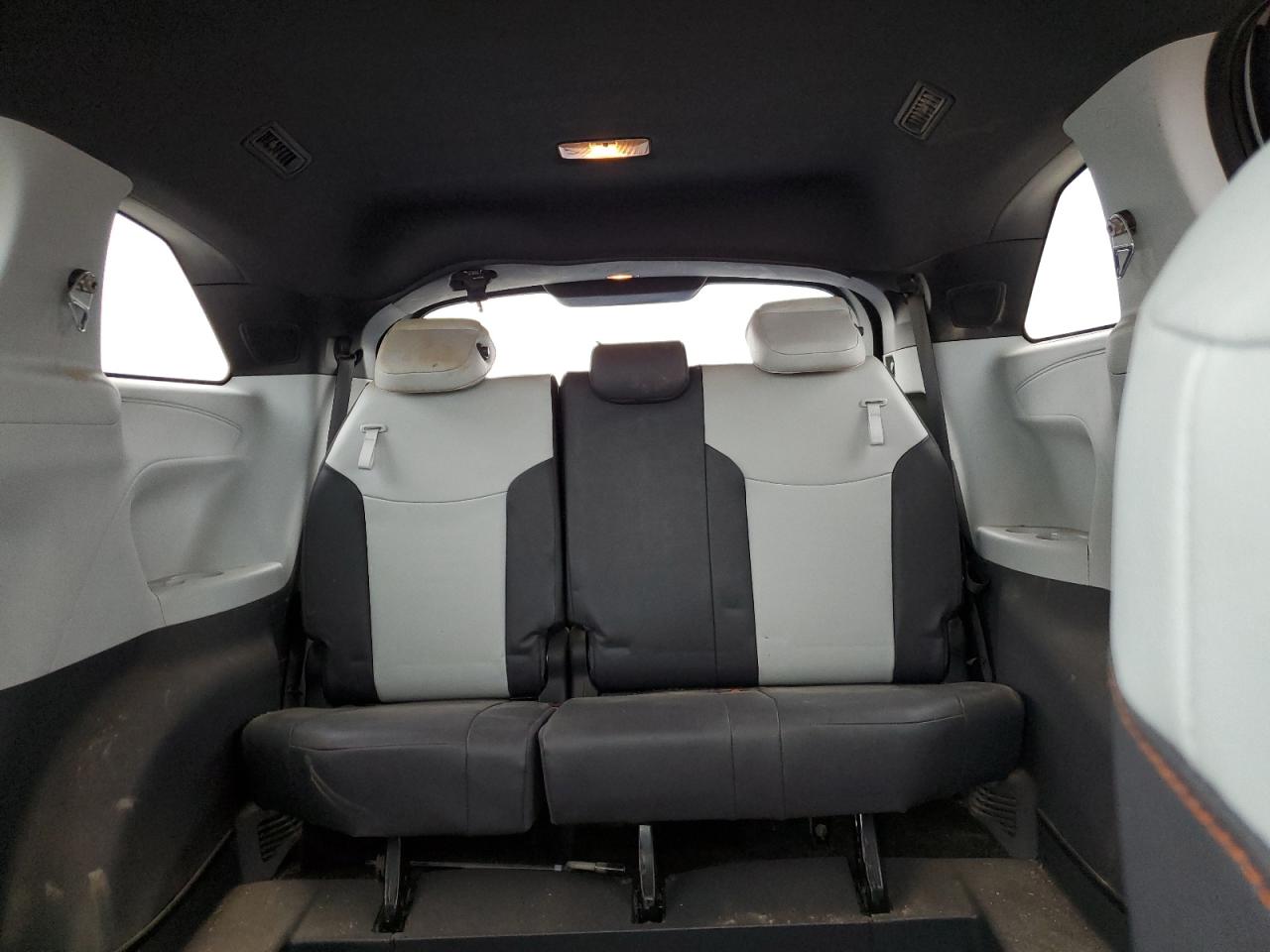 2023 TOYOTA SIENNA XSE VIN:5TDDSKFC7PS089050