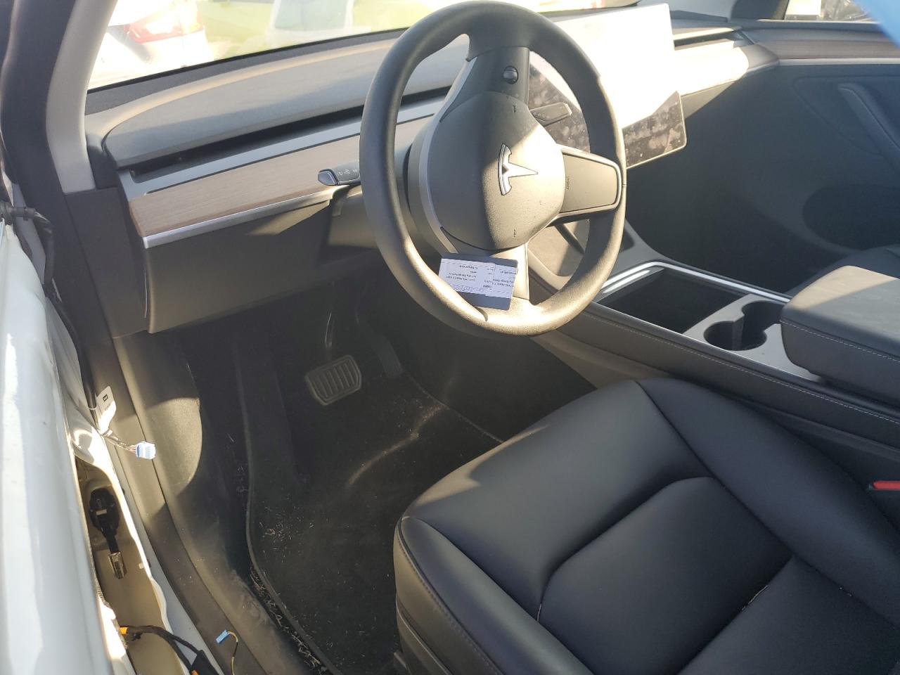 2023 TESLA MODEL Y  VIN:7SAYGDEE8PA208732