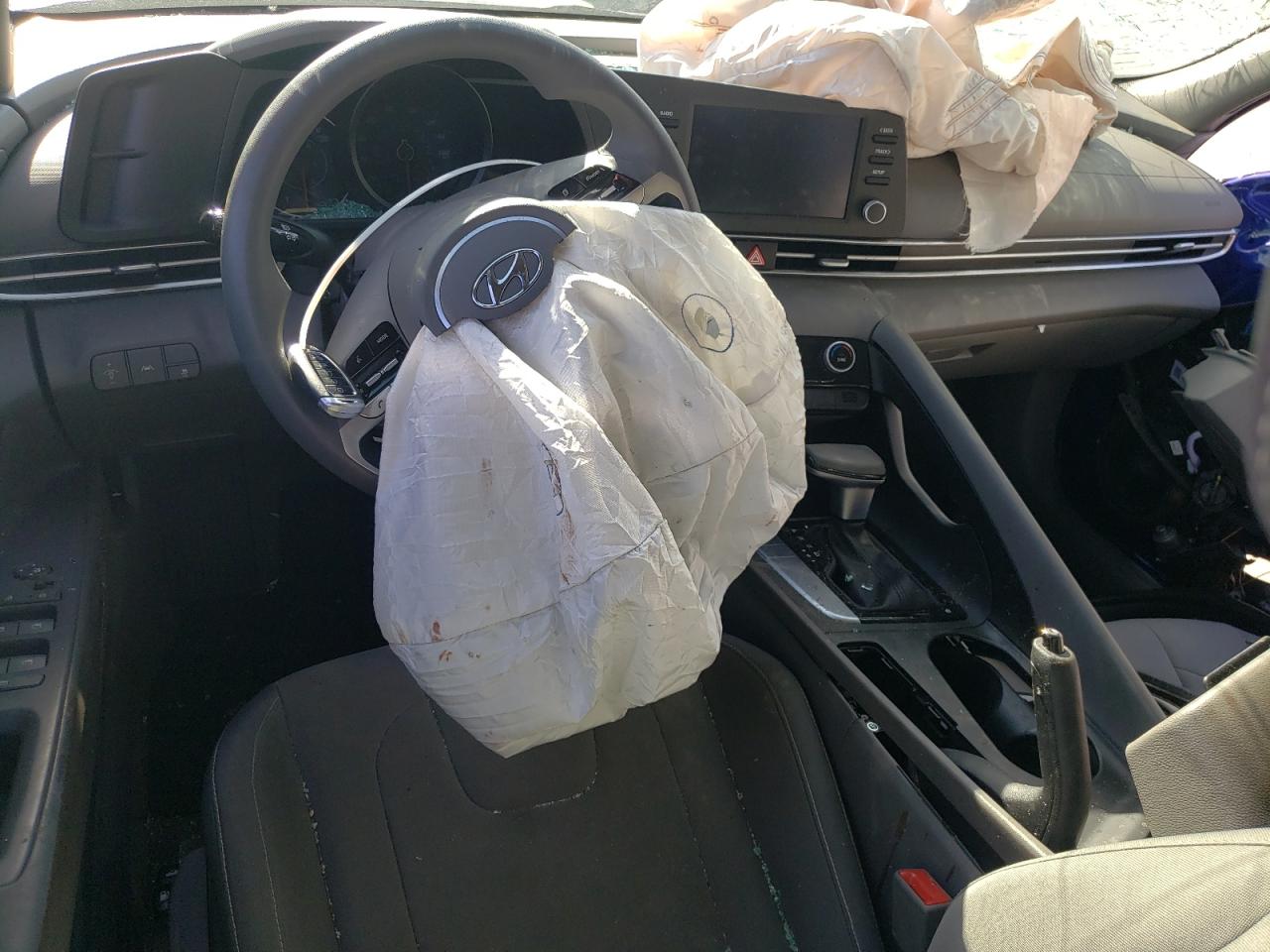 2022 HYUNDAI ELANTRA SEL VIN:KMHLM4AG3NU306402