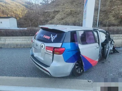 2015 Kia Carnival VIN: