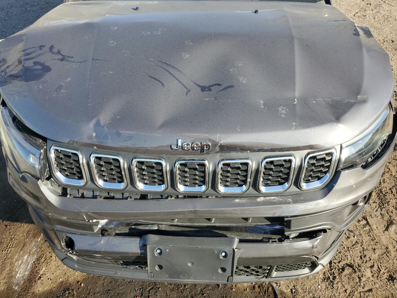 2024 JEEP COMPASS LATITUDE LUX VIN:3C4NJDFN8RT154145
