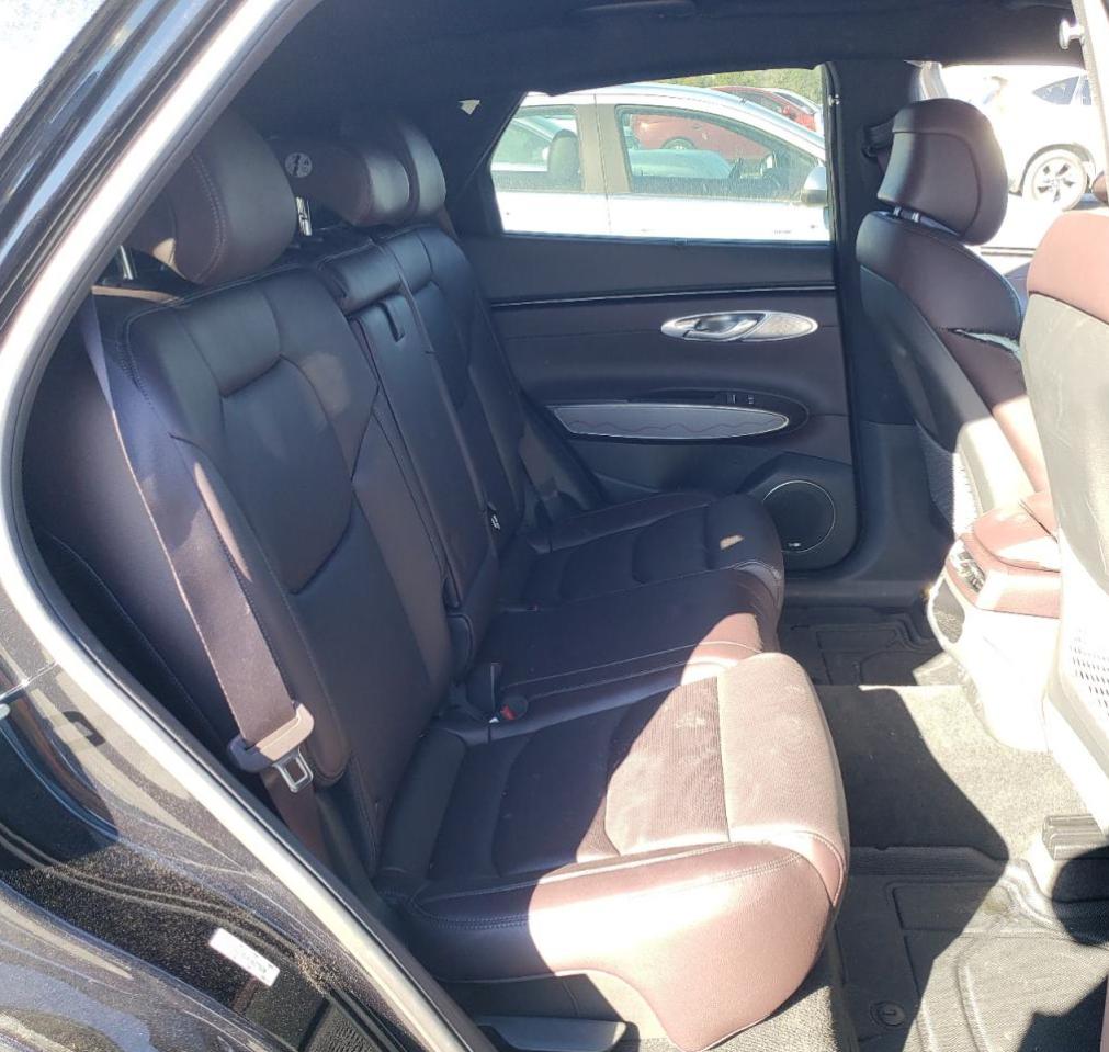 2022 GENESIS GV70 BASE VIN:KMUMADTB5NU027520