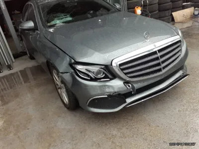 2018 Mercedes-Benz E 220 VIN: