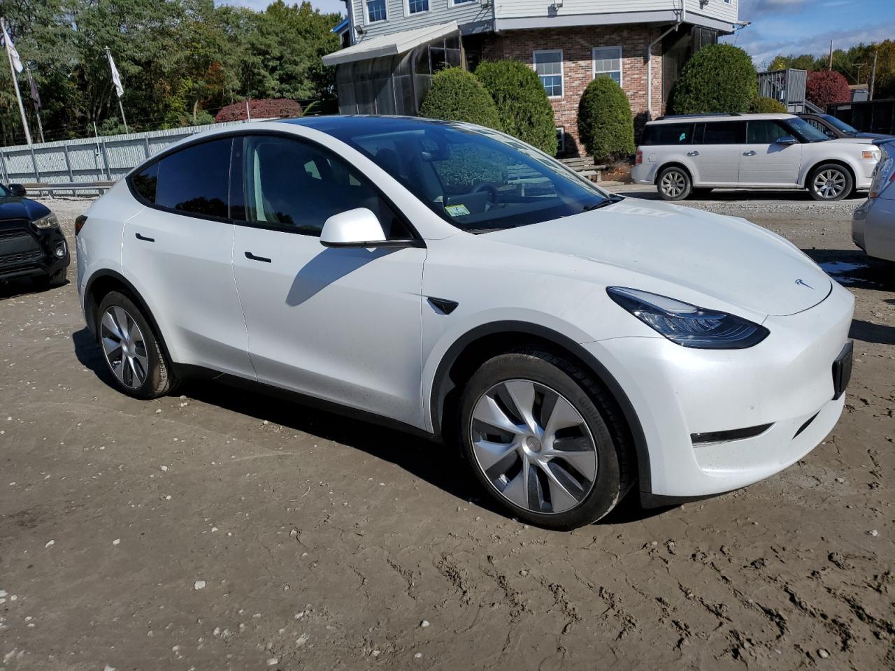 2023 TESLA MODEL Y  VIN:7SAYGDEE6PA077249