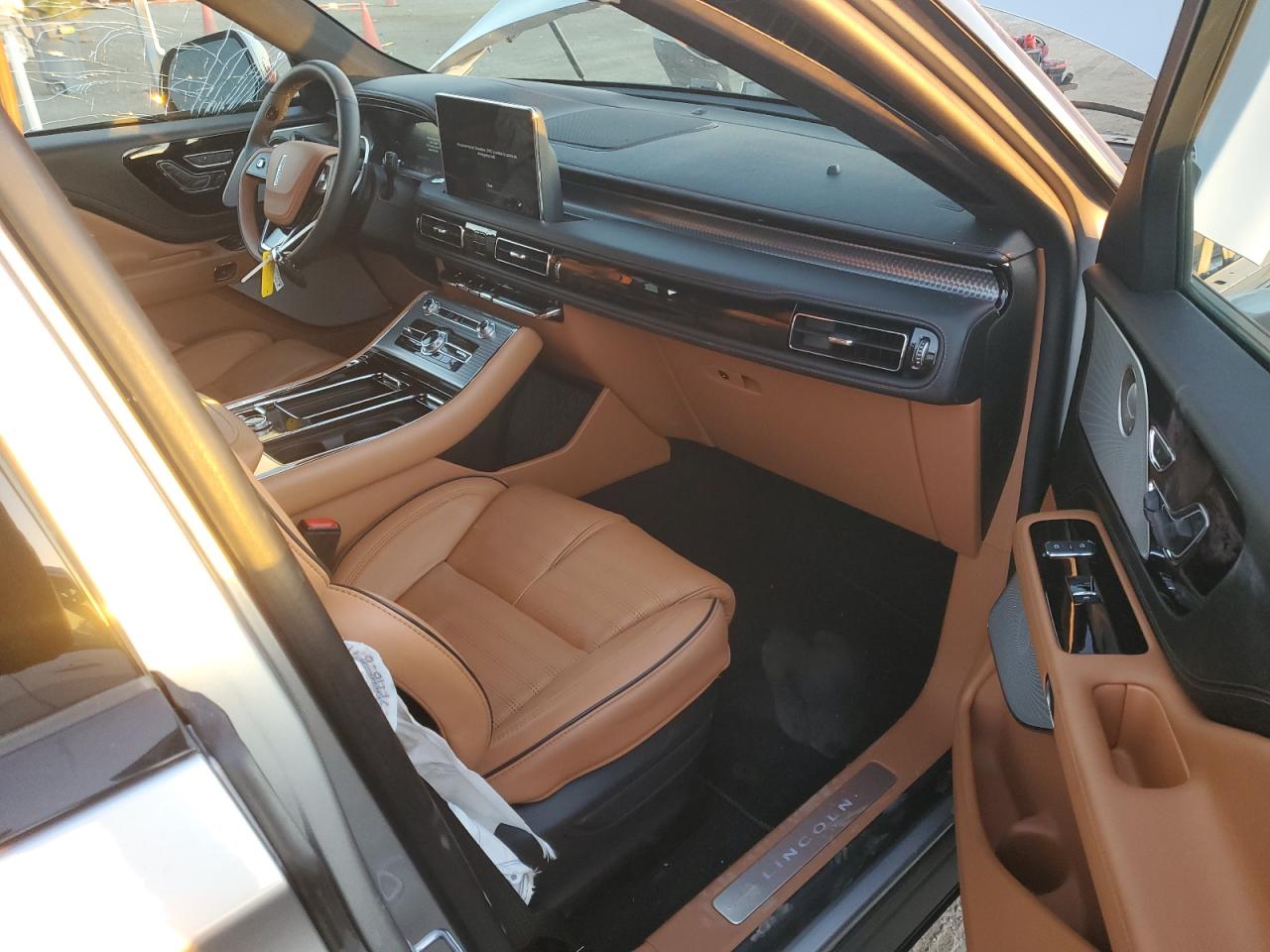 2024 LINCOLN AVIATOR BLACK LABEL VIN:5LM5J9XC7RGL02440