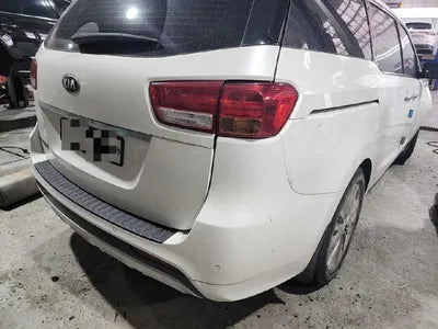 2016 Kia Carnival VIN: