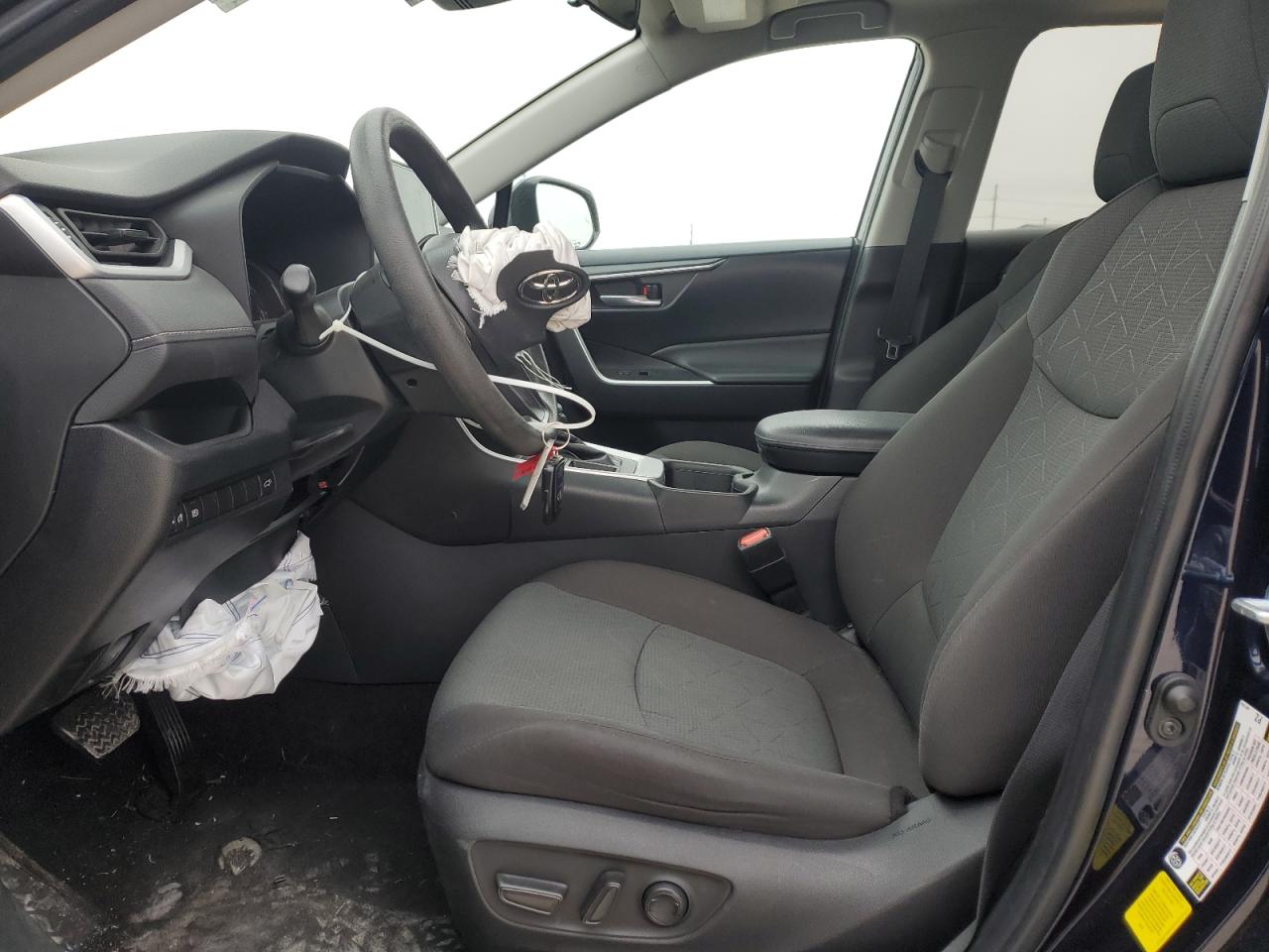 2023 TOYOTA RAV4 XLE VIN:2T3W1RFV5PW272127