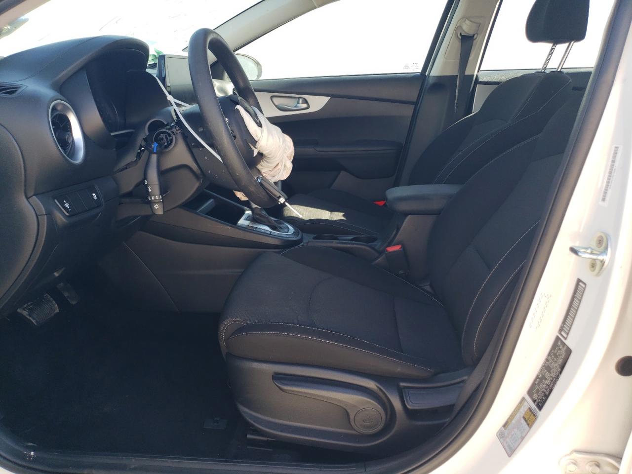 2023 KIA FORTE LX VIN:3KPF24AD1PE573696