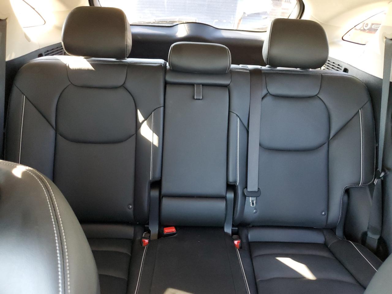 2023 GENESIS GV70 BASE VIN:KMUMADTBXPU126627