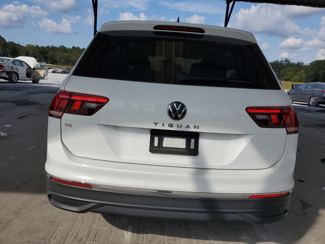 2022 VOLKSWAGEN TIGUAN SE VIN:3VV3B7AX8NM013323