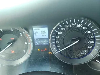 2015 Infiniti Q70 VIN: