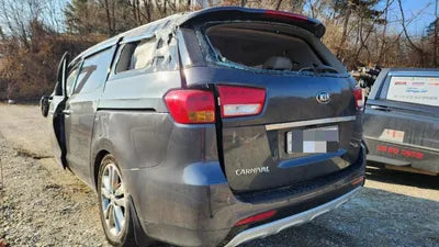 2017 Kia Carnival VIN: