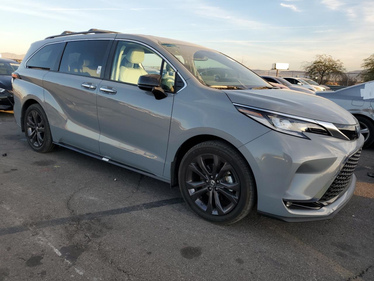 2024 TOYOTA SIENNA XSE VIN:5TDDRKEC6RS182951