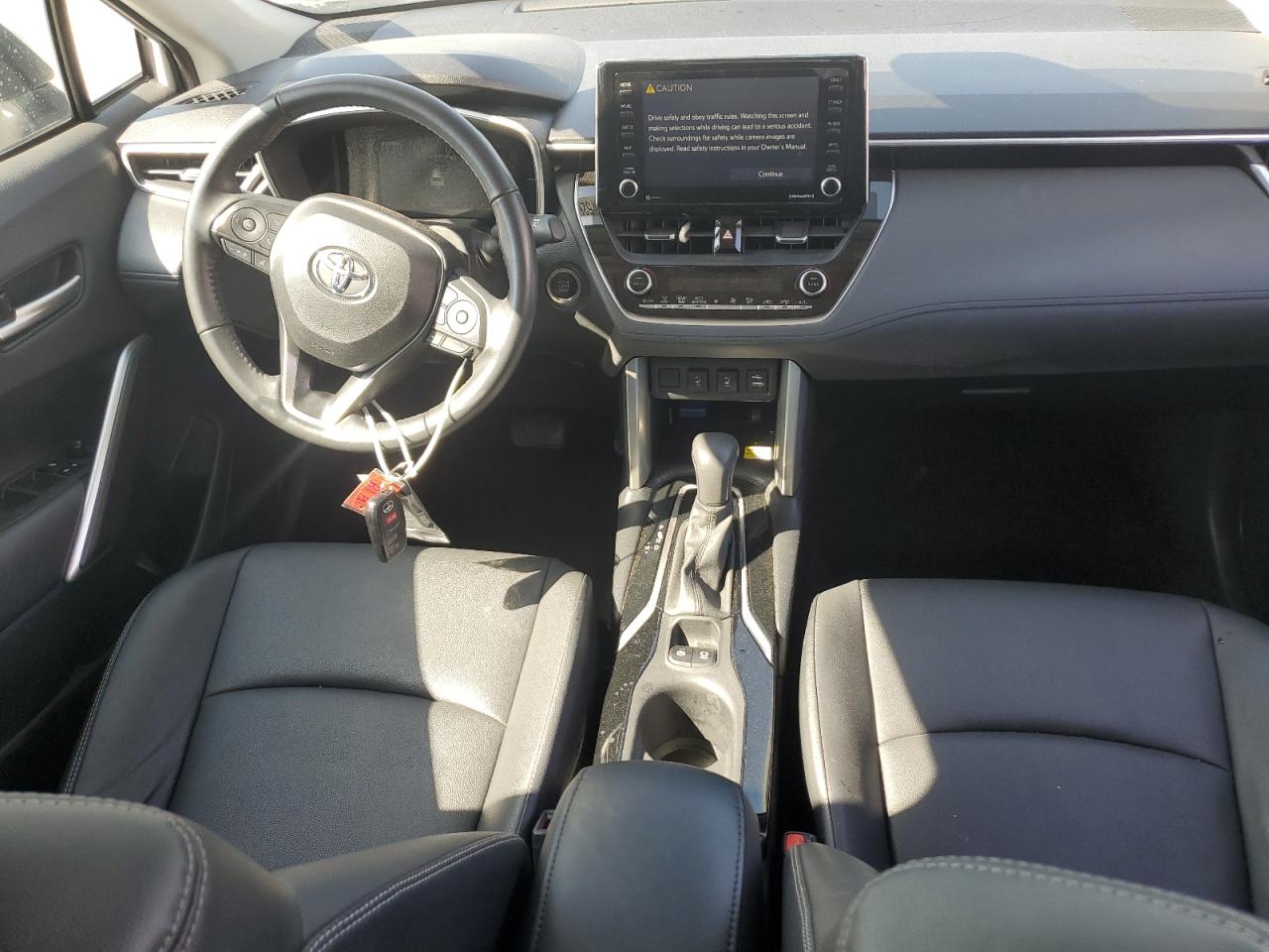 2022 TOYOTA COROLLA CROSS XLE VIN:7MUDAAAG3NV001508