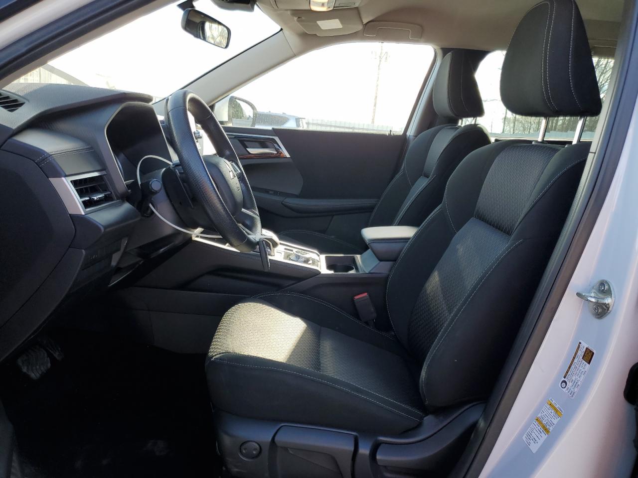 2023 MITSUBISHI OUTLANDER ES VIN:JA4J3TA8XPZ035372