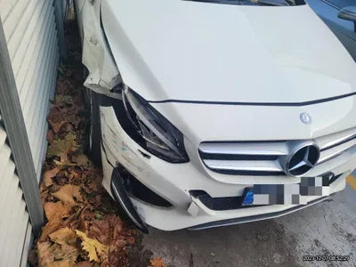 2015 Mercedes-Benz B 200 VIN: