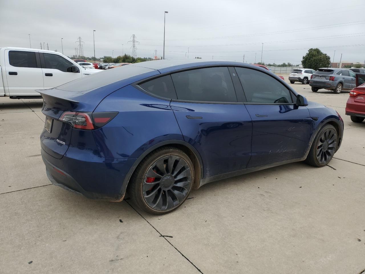 2022 TESLA MODEL Y  VIN:7SAYGDEF4NF509913