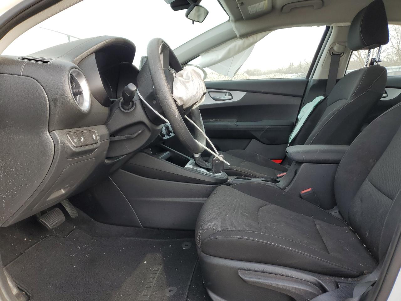 2024 KIA FORTE LX VIN:1GCEK29099Z292593