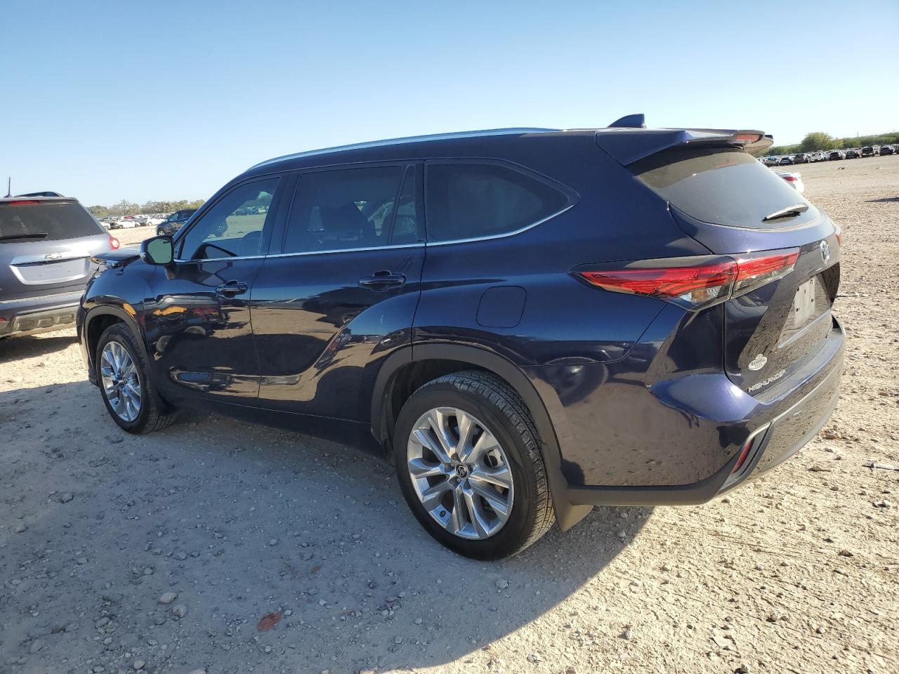 2022 TOYOTA HIGHLANDER LIMITED VIN:5TDDZRBH4NS213648