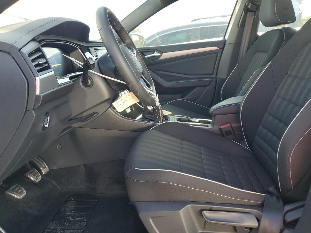 2024 VOLKSWAGEN JETTA SPORT VIN:3VWAM7BU8RM093732