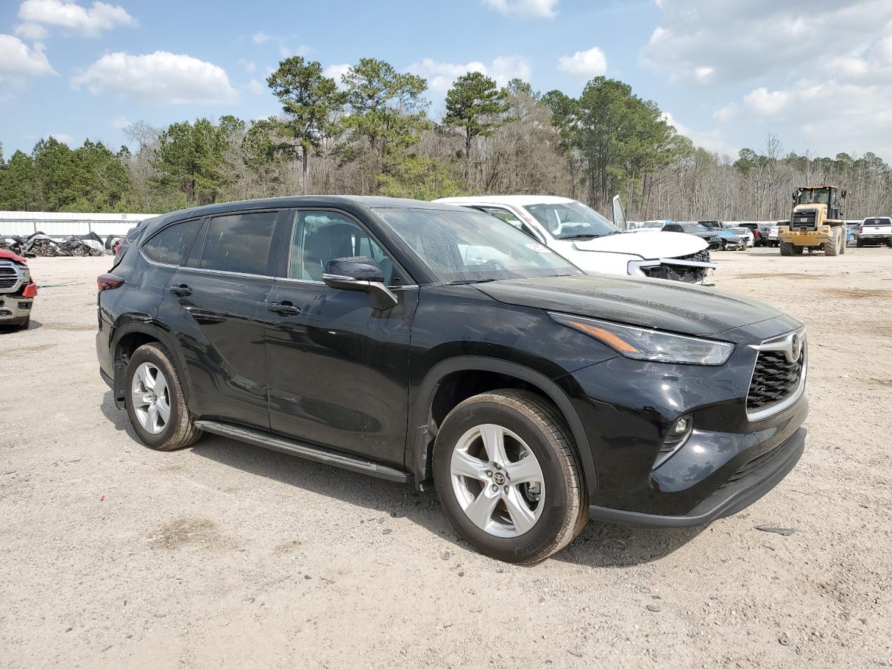 2024 TOYOTA HIGHLANDER LE VIN:5TDKDRBH4RS541907