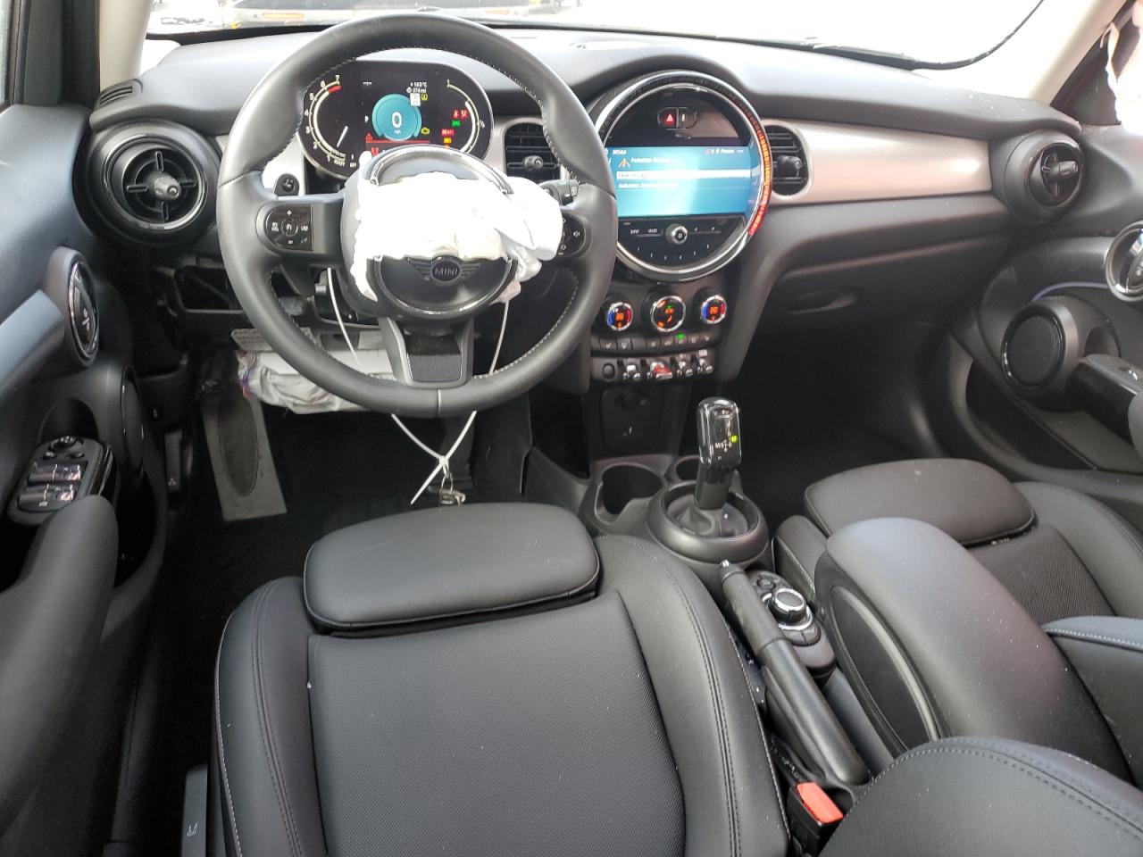 2024 MINI COOPER S VIN:WMW53DK0XR2V31528