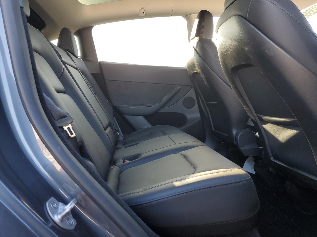 2023 TESLA MODEL Y  VIN:7SAYGDEE7PF863077