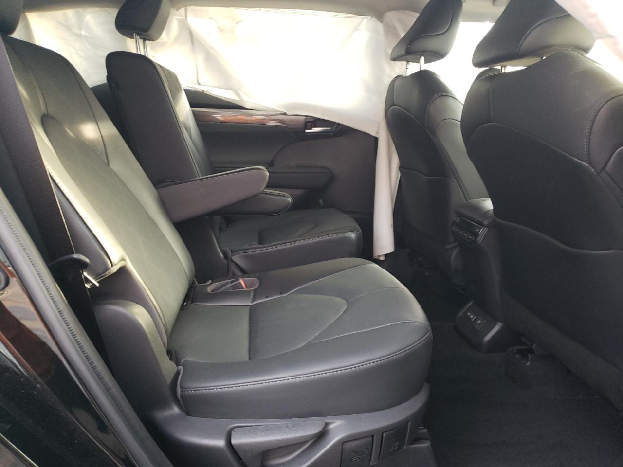 2022 TOYOTA HIGHLANDER PLATINUM VIN:5TDFZRAHXNS103472