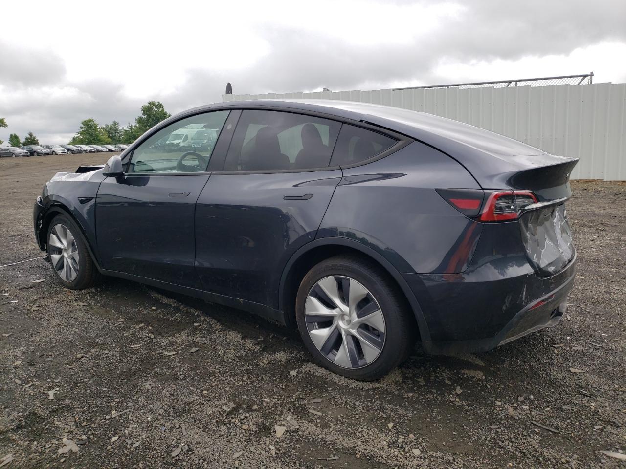 2024 TESLA MODEL Y  VIN:7SAYGDEEXRA229505