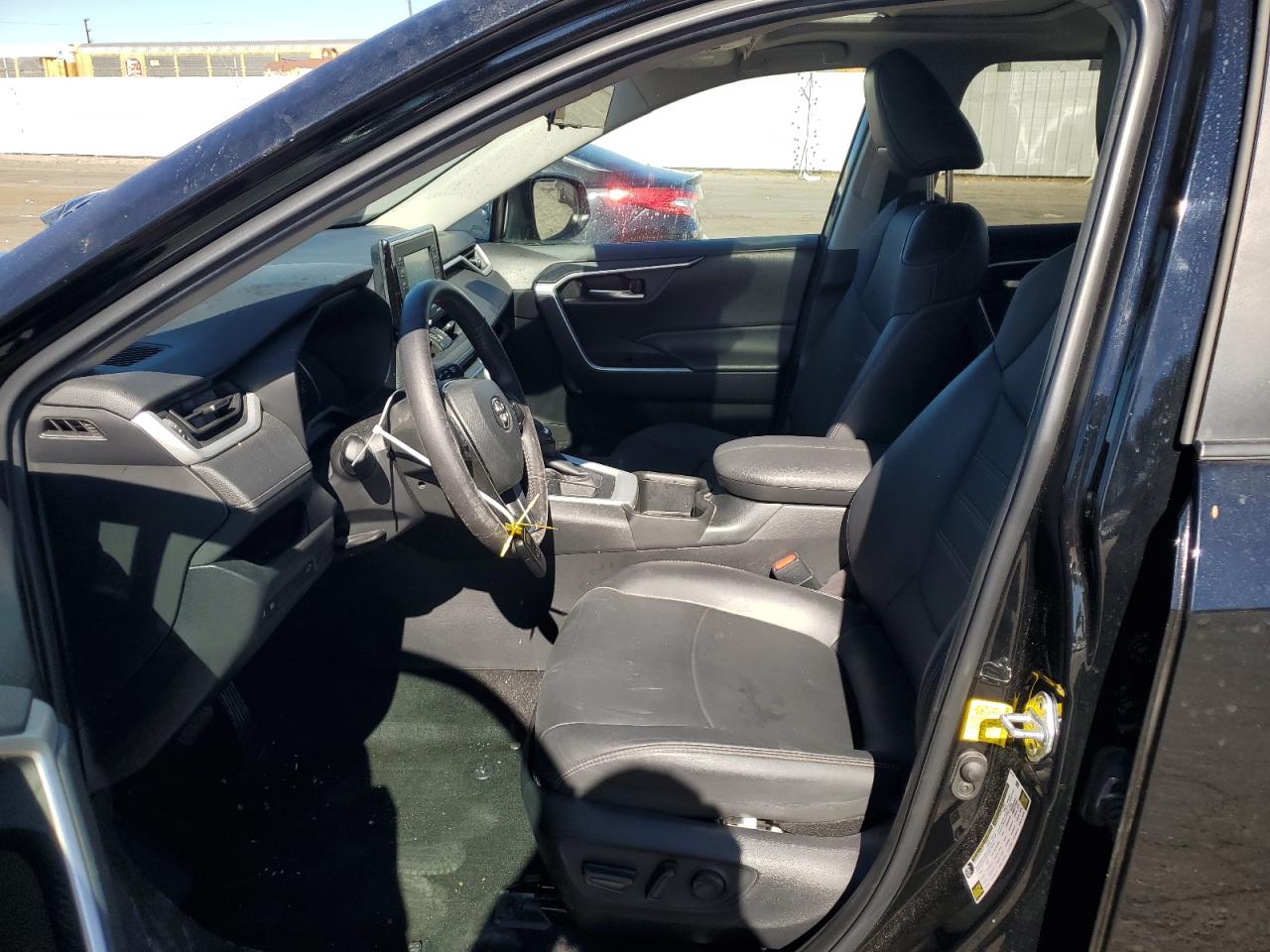 2022 TOYOTA RAV4 XLE PREMIUM VIN:2T3C1RFV5NC196085