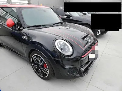 2018 MINI Cooper VIN: